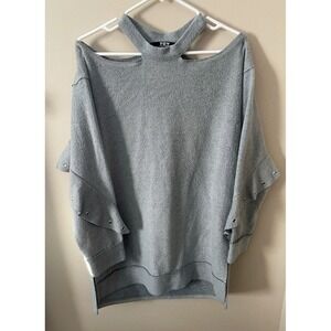 Tov Off Shoulder Grey Fleece Sweater, Ruffled Grommet Sleeve Accent Women's M.